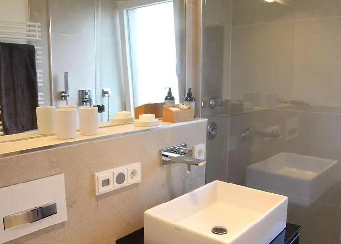 With 1 Bedroom * مورناو ام ستافلسي